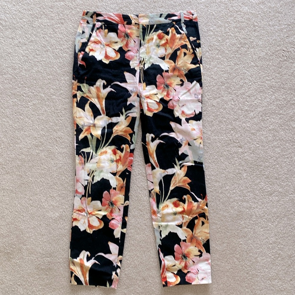 Basics pants from Zara with floral print